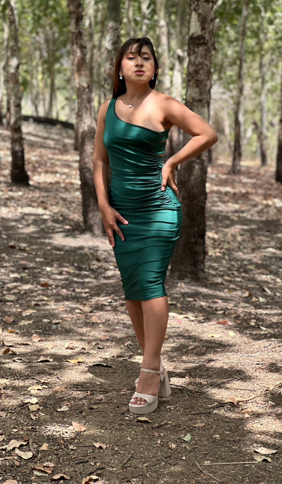 Vestido largo tallado