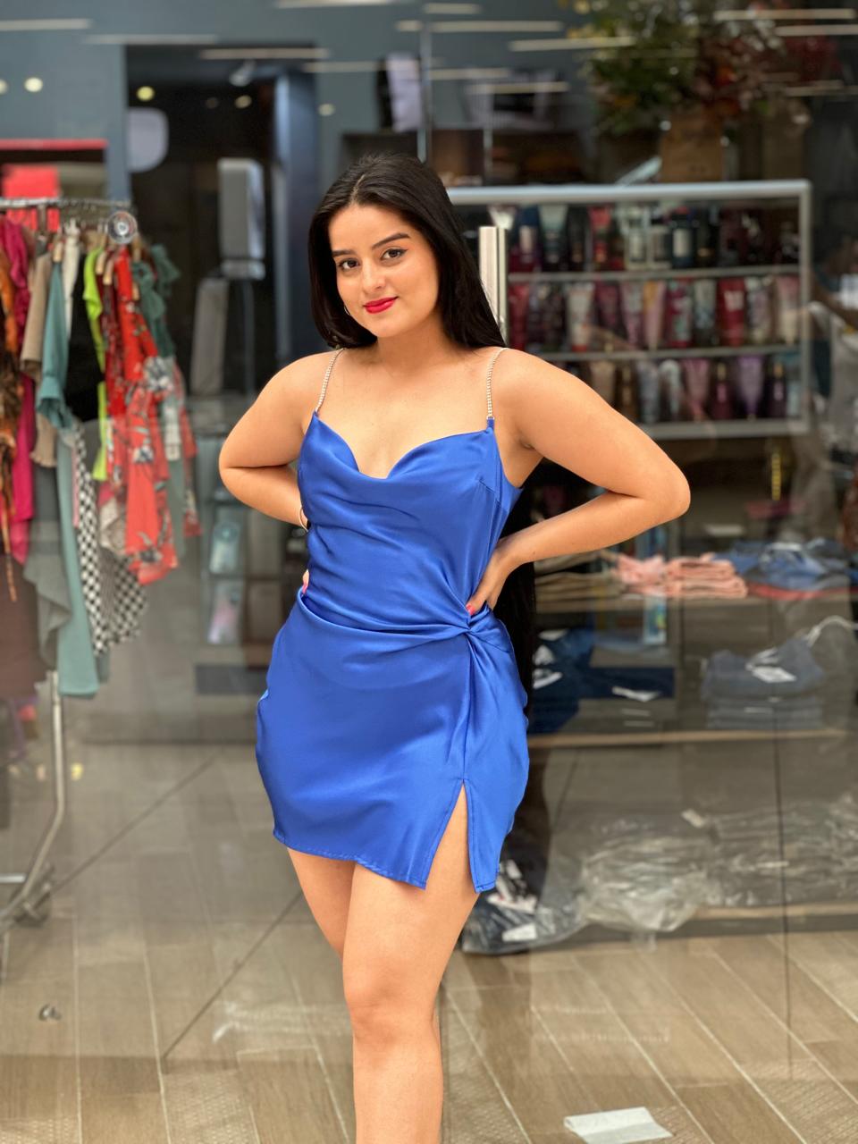 Vestido tirantes brillantes