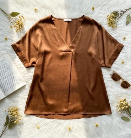 Blusa cuello V holgada