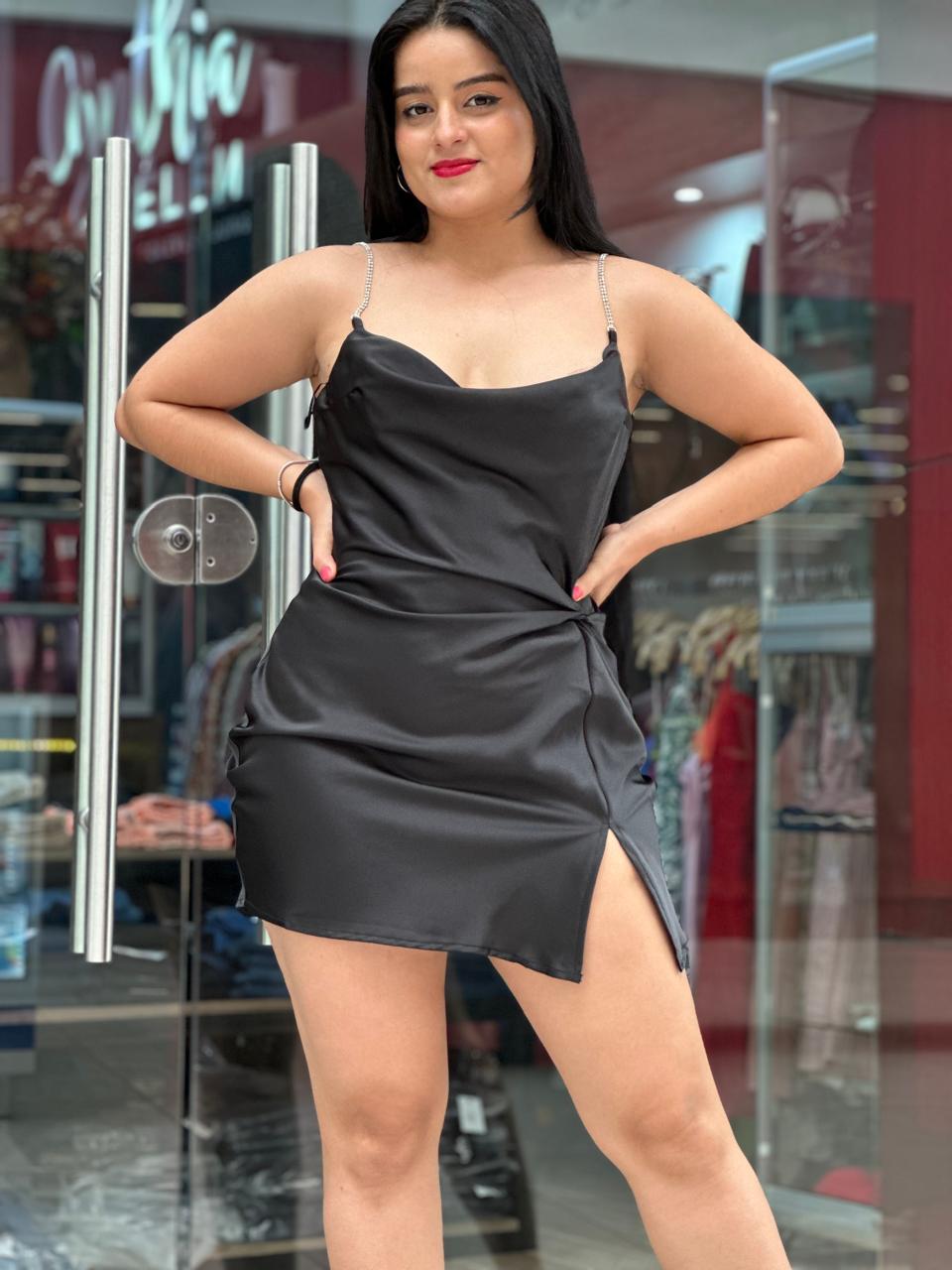 Vestido tirantes brillantes