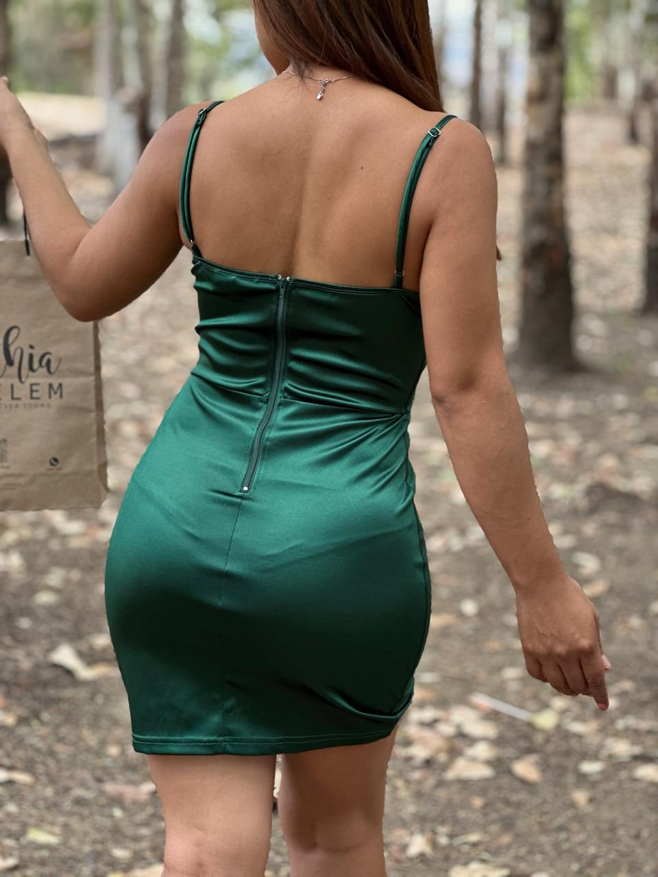 VESTIDO CORTO TALLADO