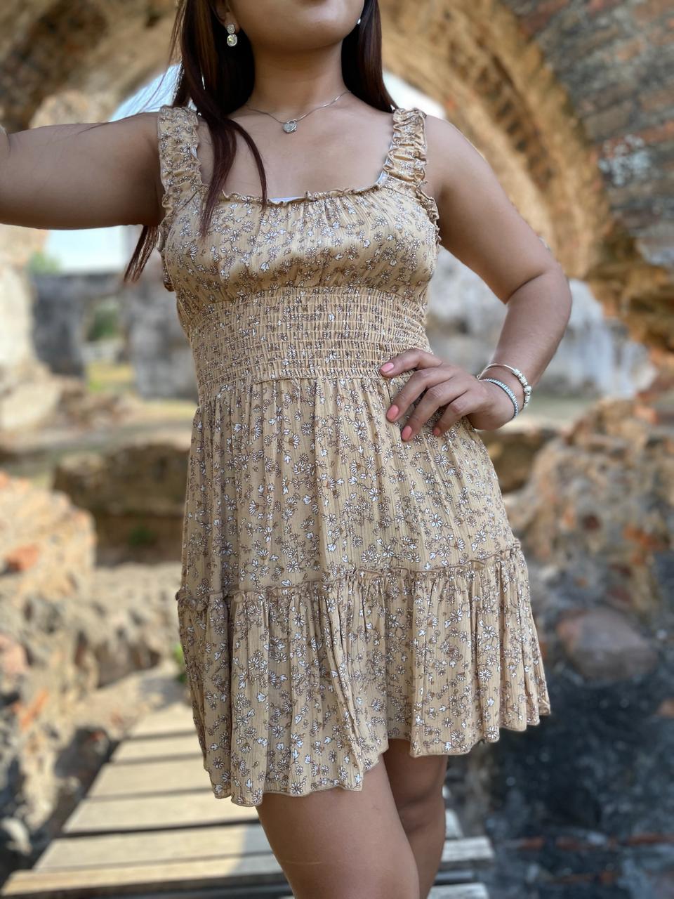 VESTIDO FLORAL CORTO