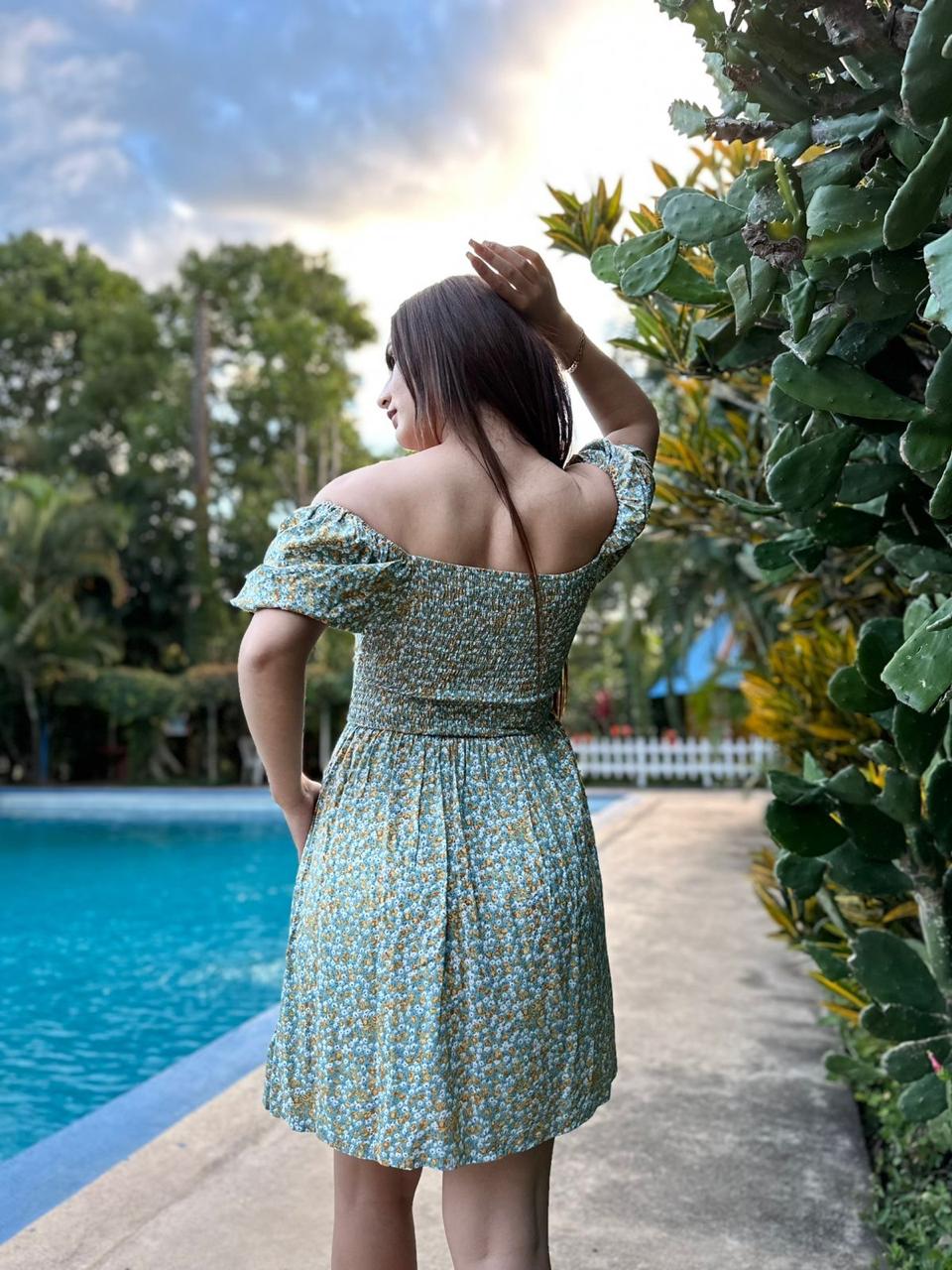 VESTIDO FLORAL CORTO