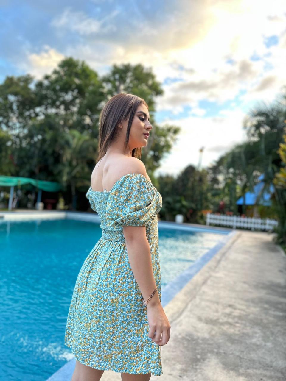 VESTIDO FLORAL CORTO