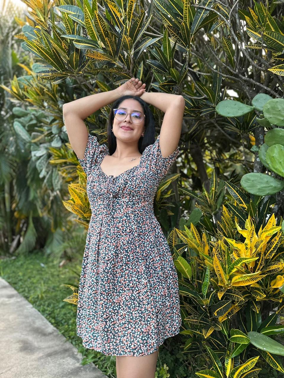 VESTIDO FLORAL CORTO