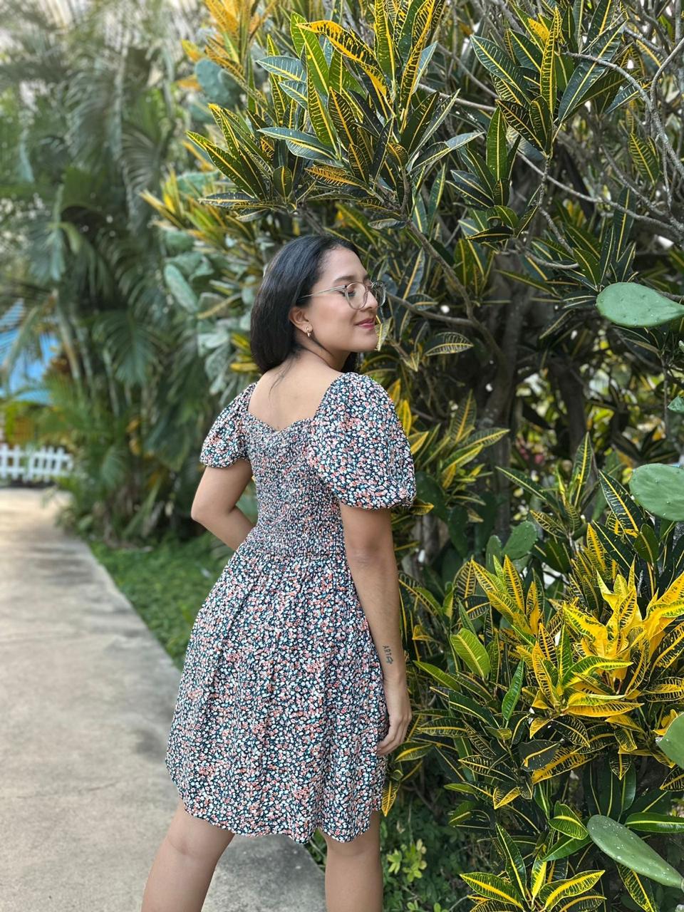 VESTIDO FLORAL CORTO