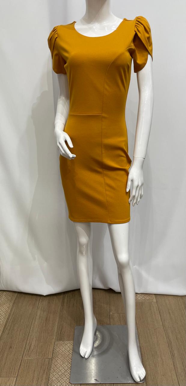 VESTIDO MOSTAZA TALLADO