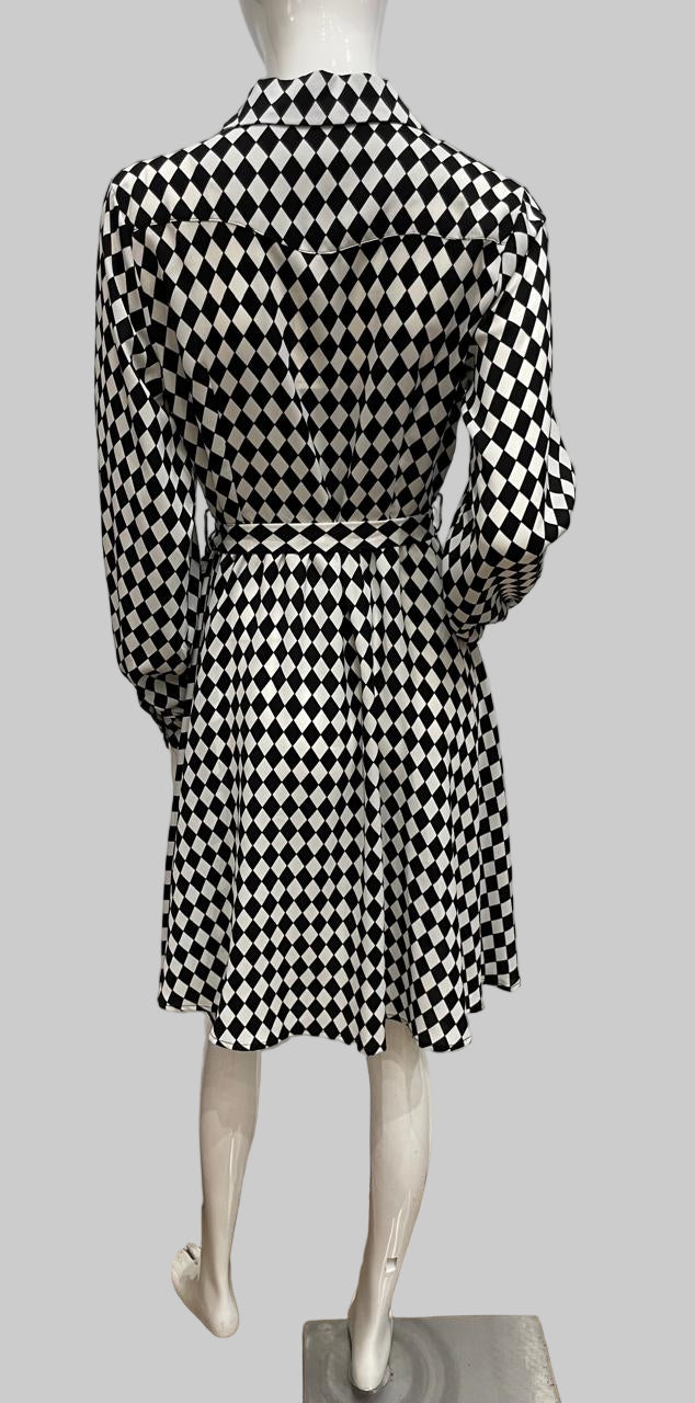 VESTIDO FLOJO DE ROMBOS