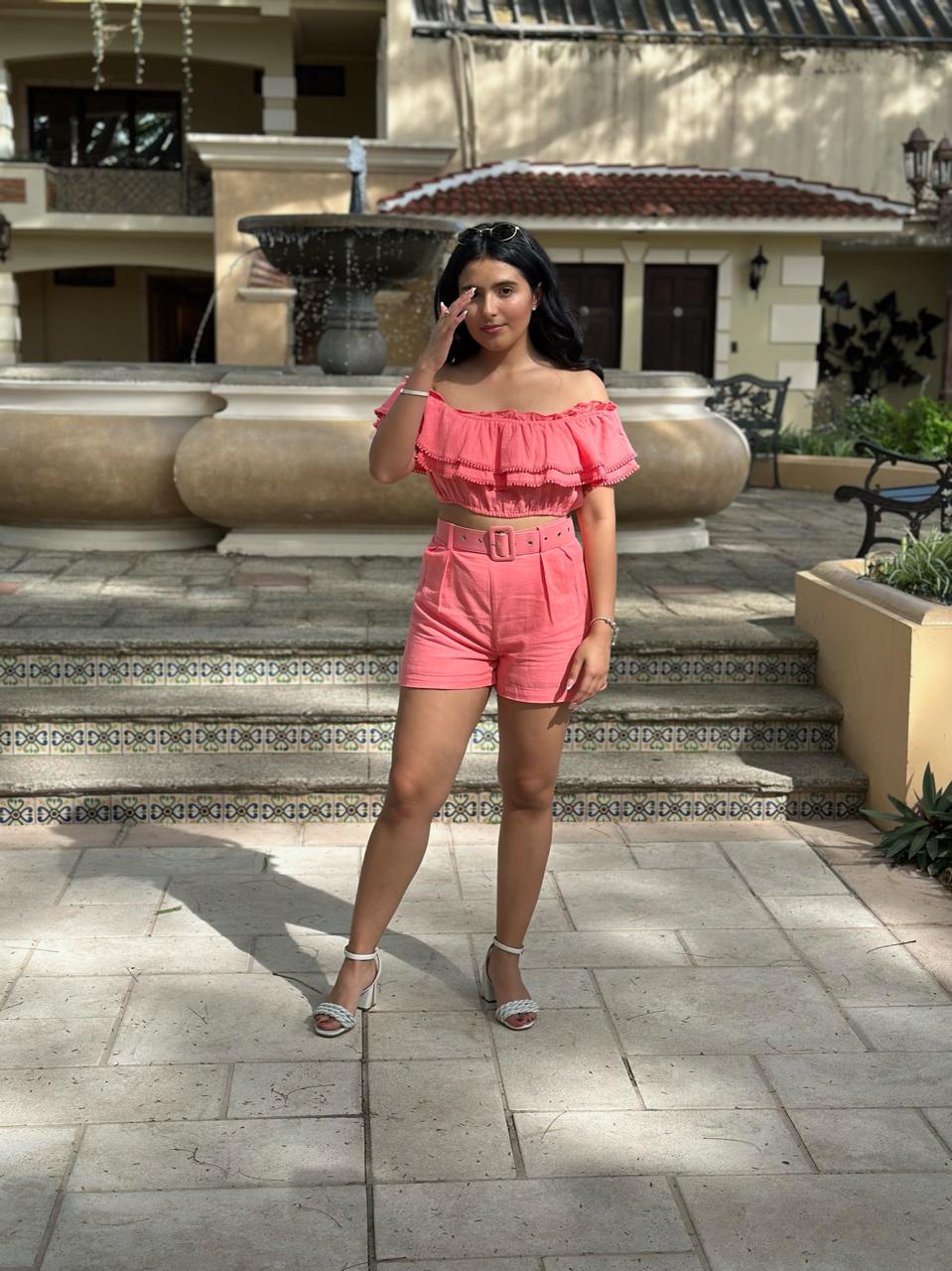 CONJUNTO DE SHORT Y CROP TOP