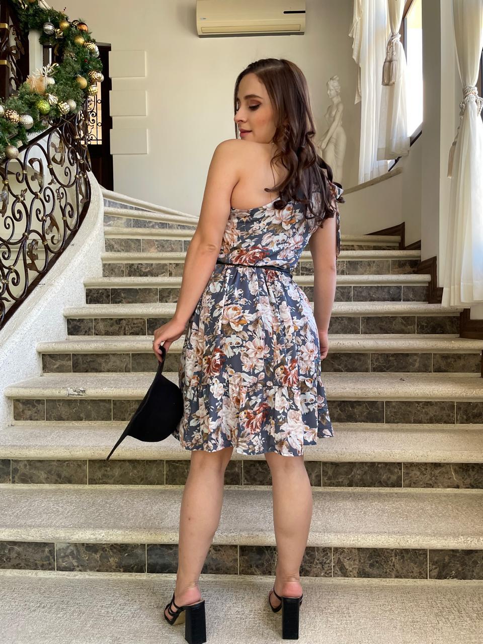 VESTIDO DE UN HOMBRO FLOREADO