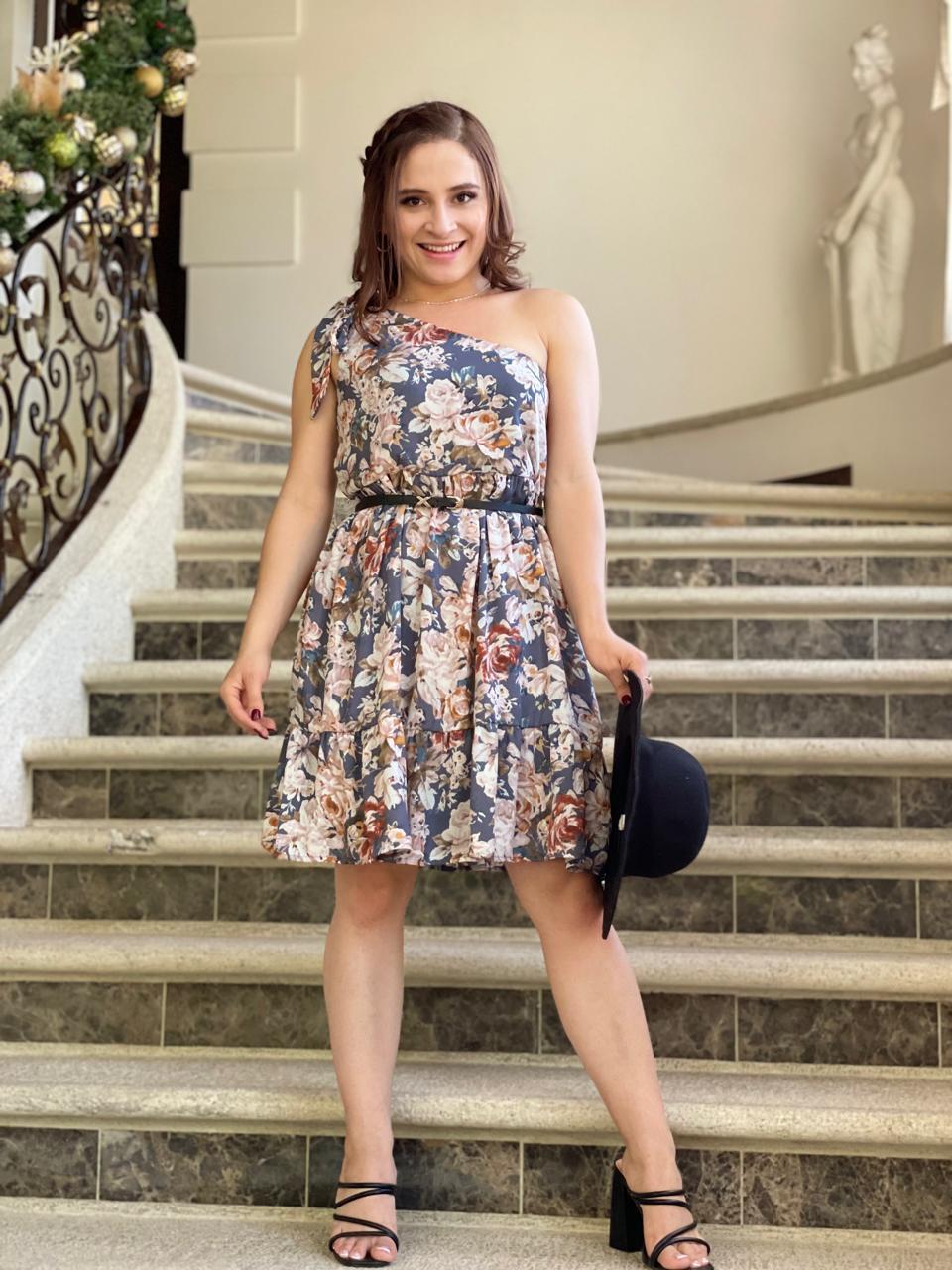 VESTIDO DE UN HOMBRO FLOREADO