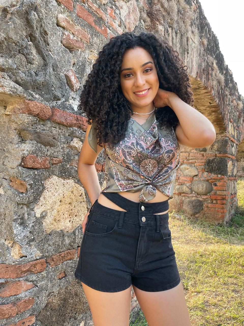 SHORT DE LONA