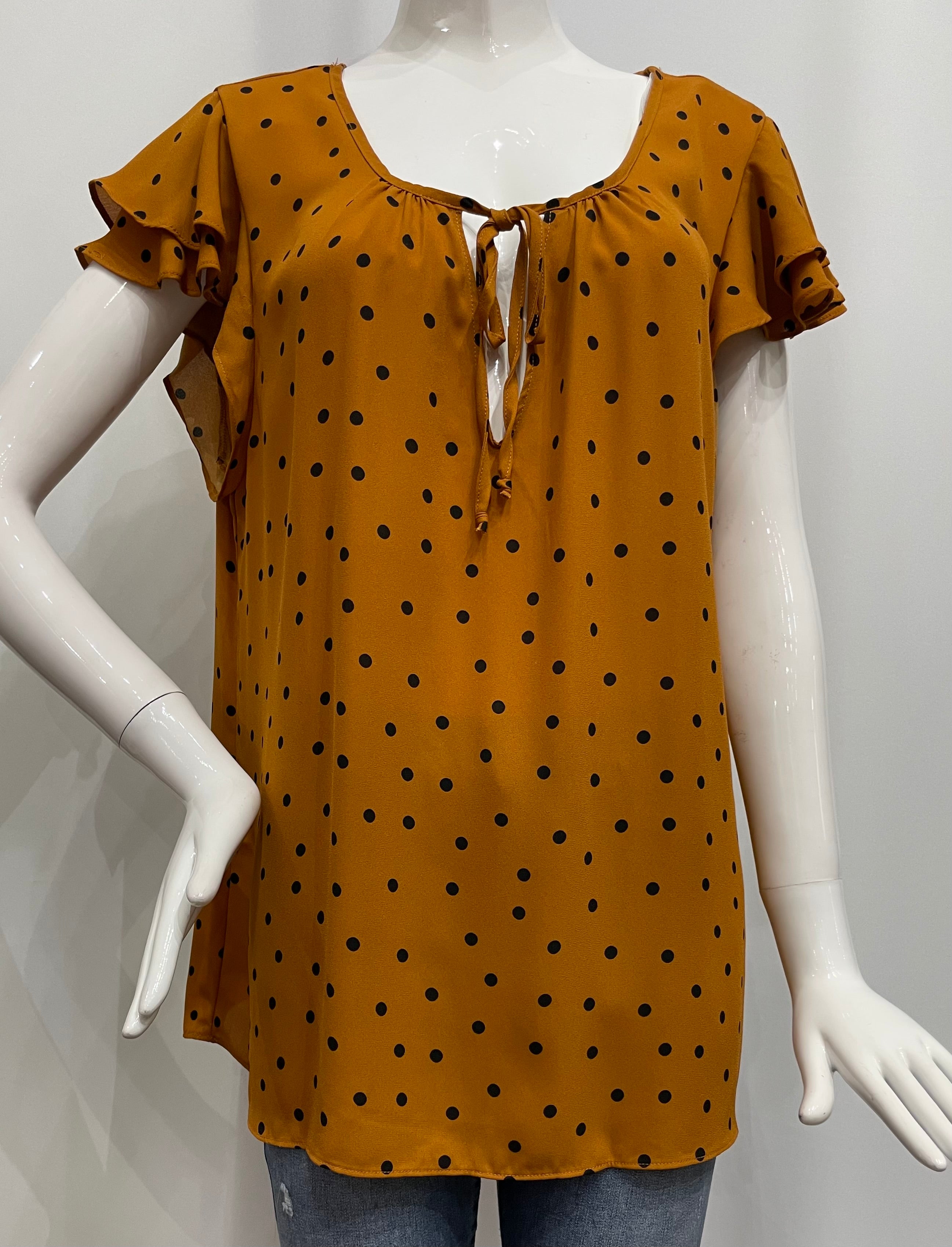 Blusa con diseño de puntos