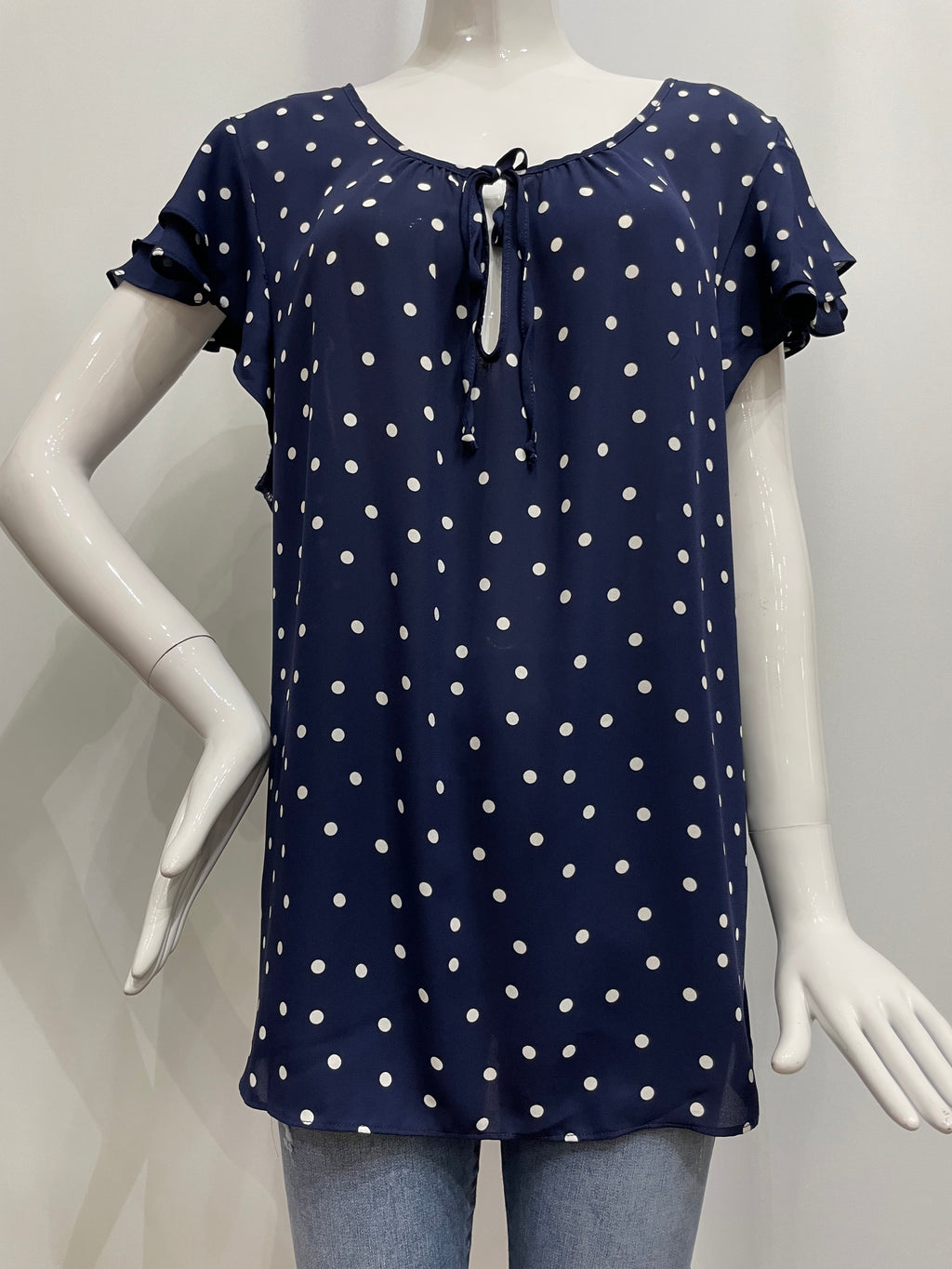 Blusa con diseño de puntos