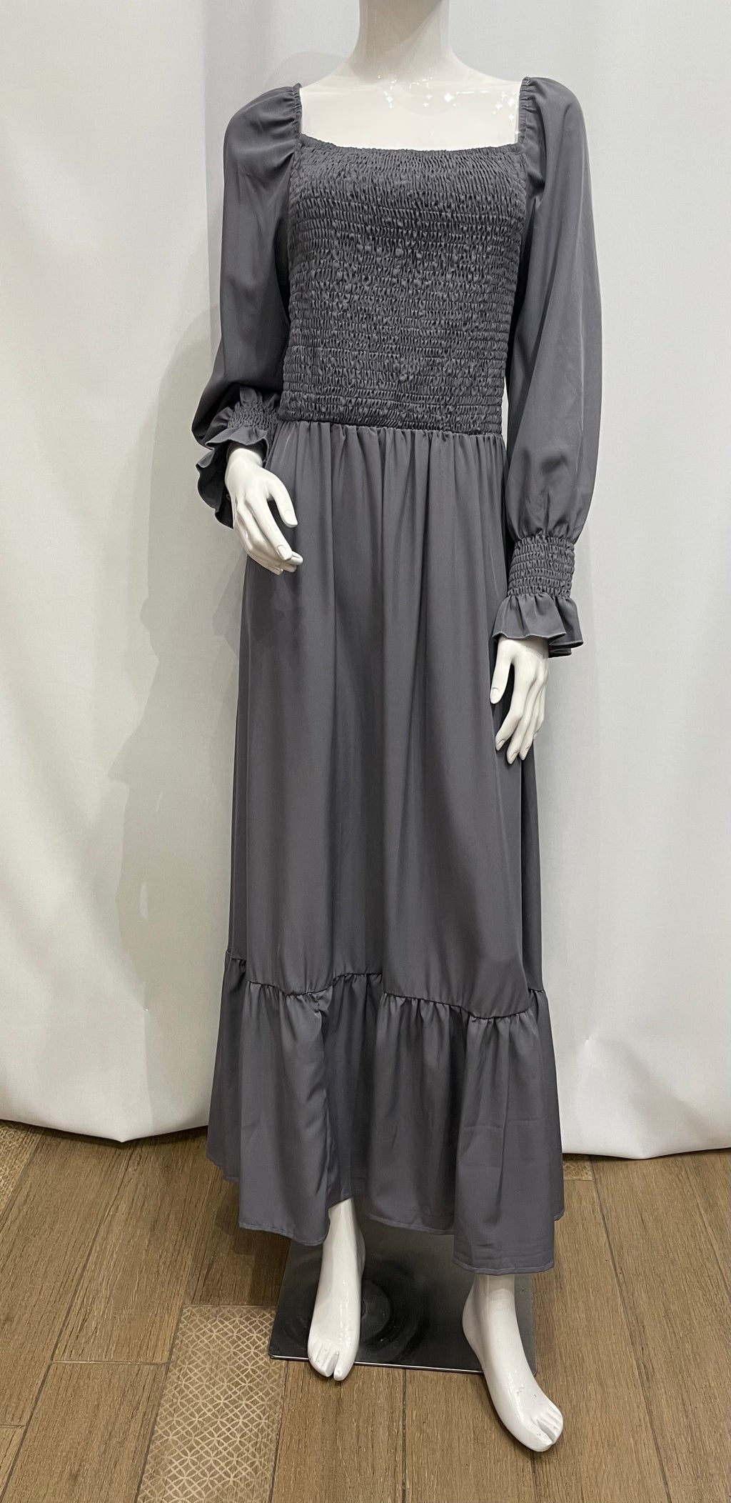 Vestido escote cuadrado