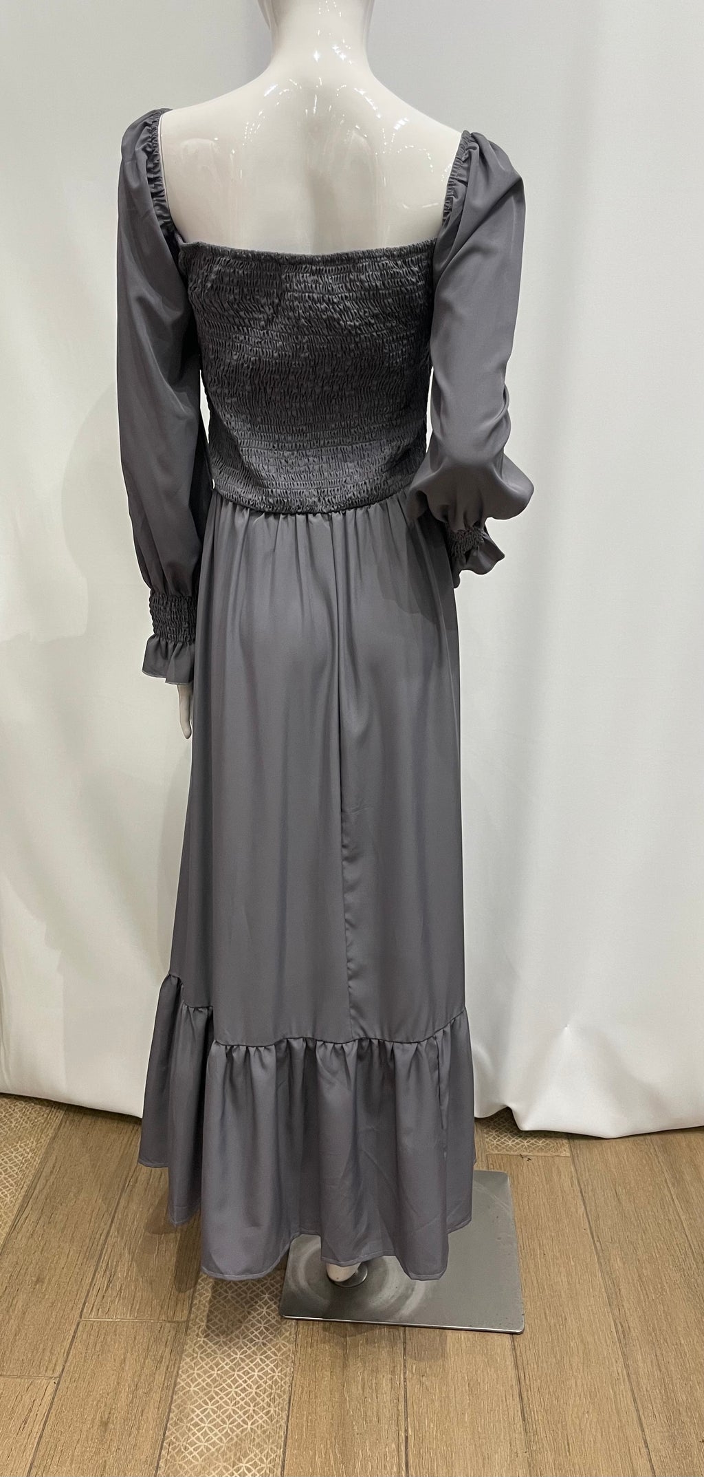 Vestido escote cuadrado