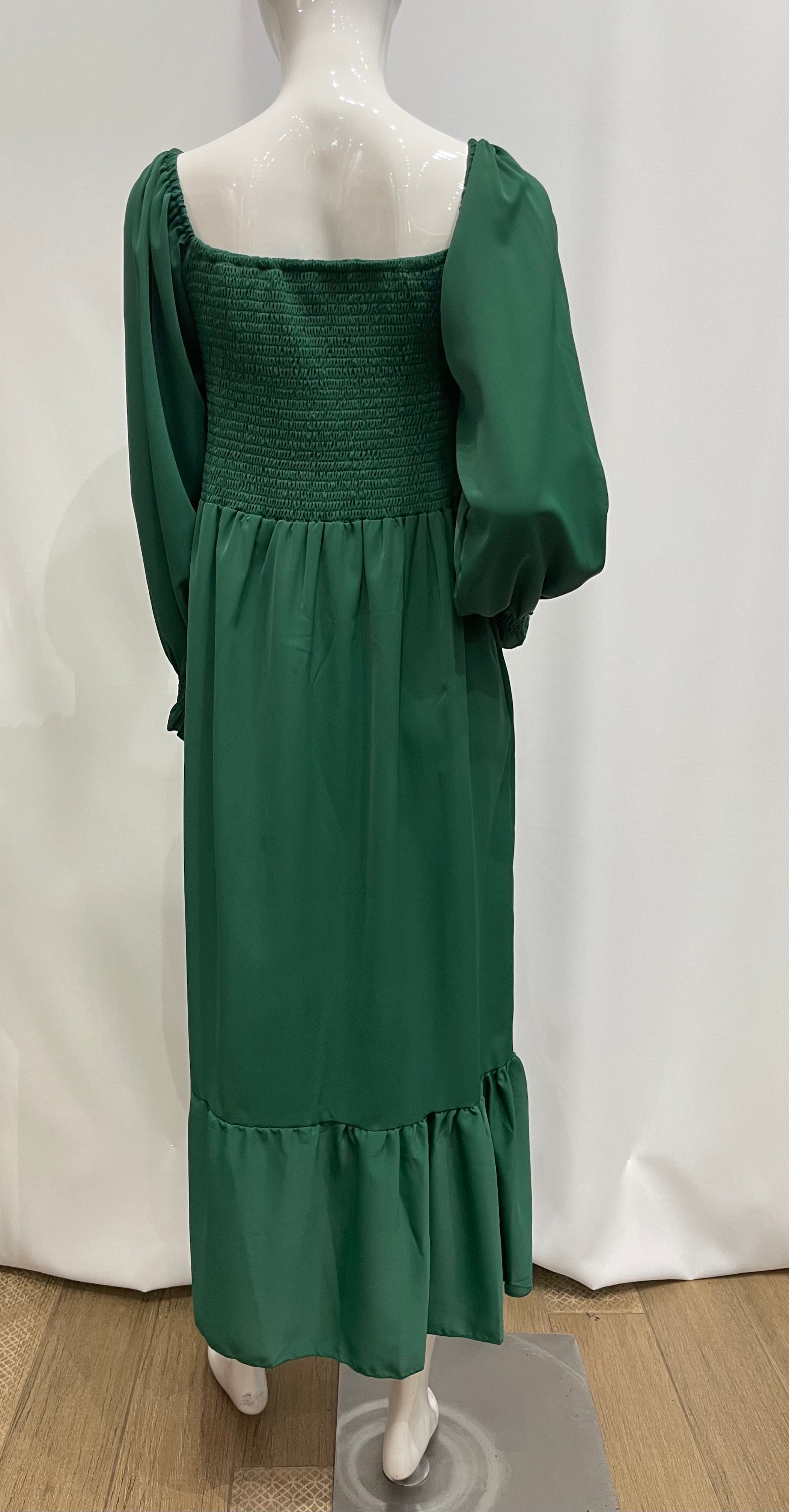 Vestido escote cuadrado