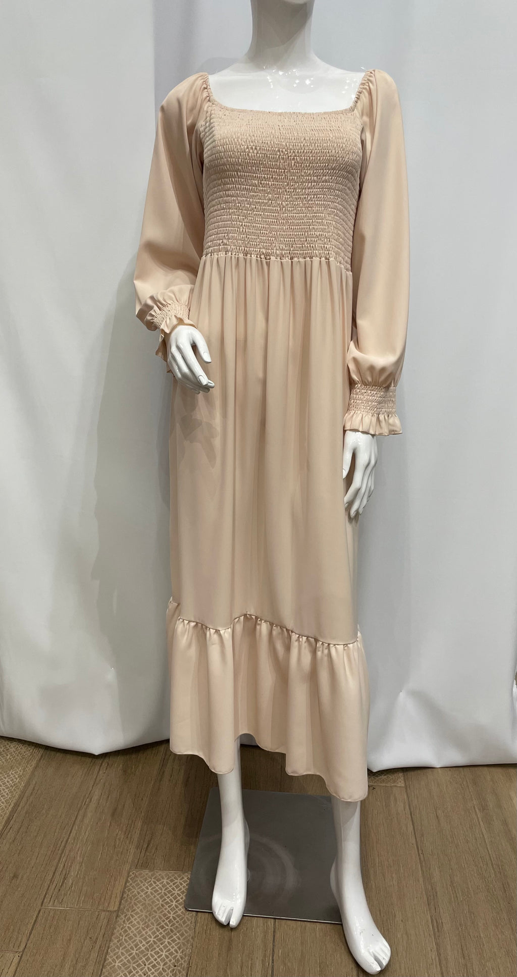 Vestido escote cuadrado