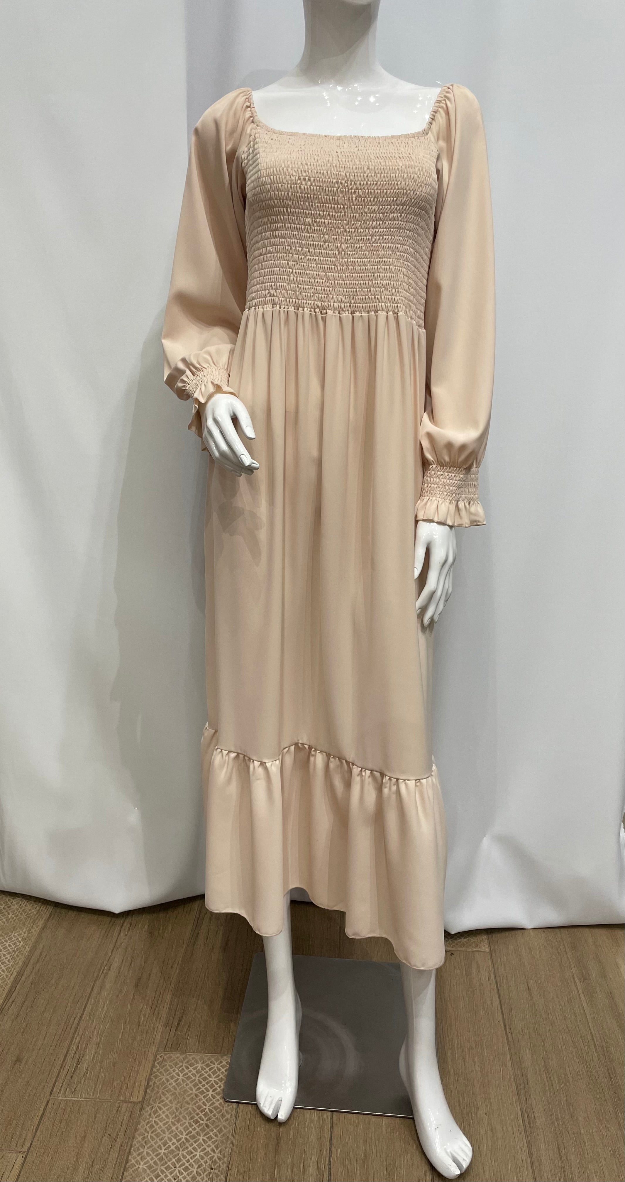 Vestido escote cuadrado