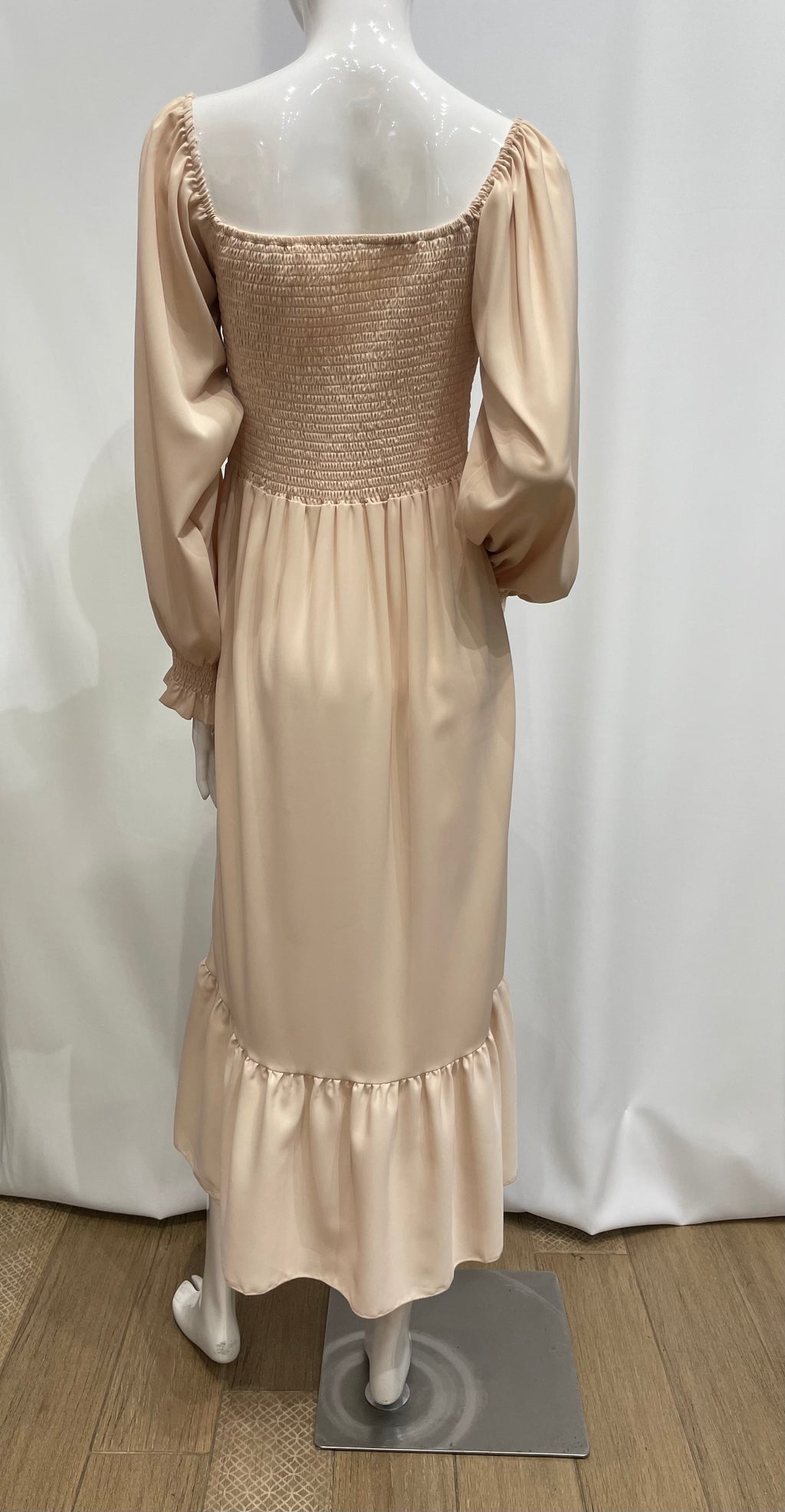 Vestido escote cuadrado