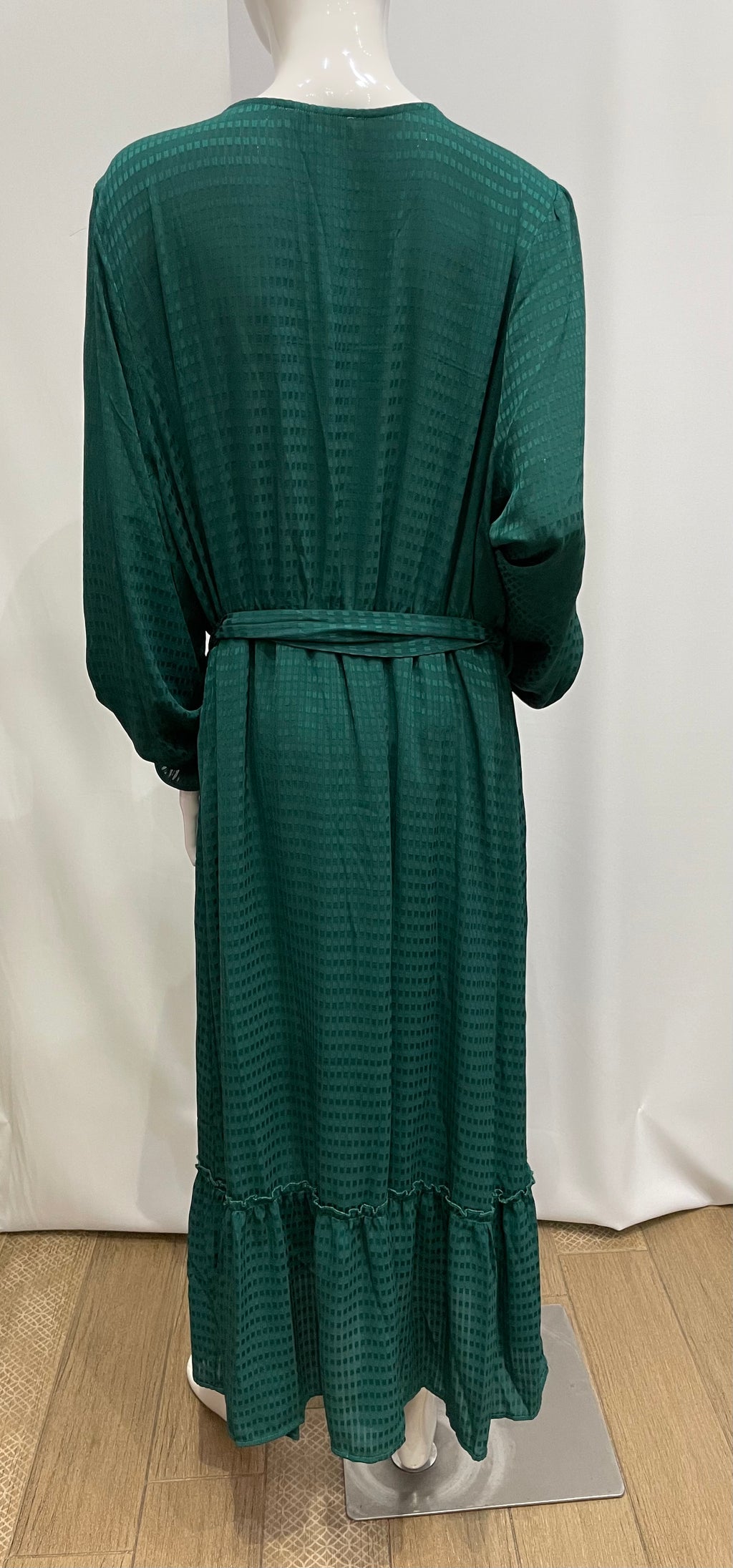 Vestido plus manga larga