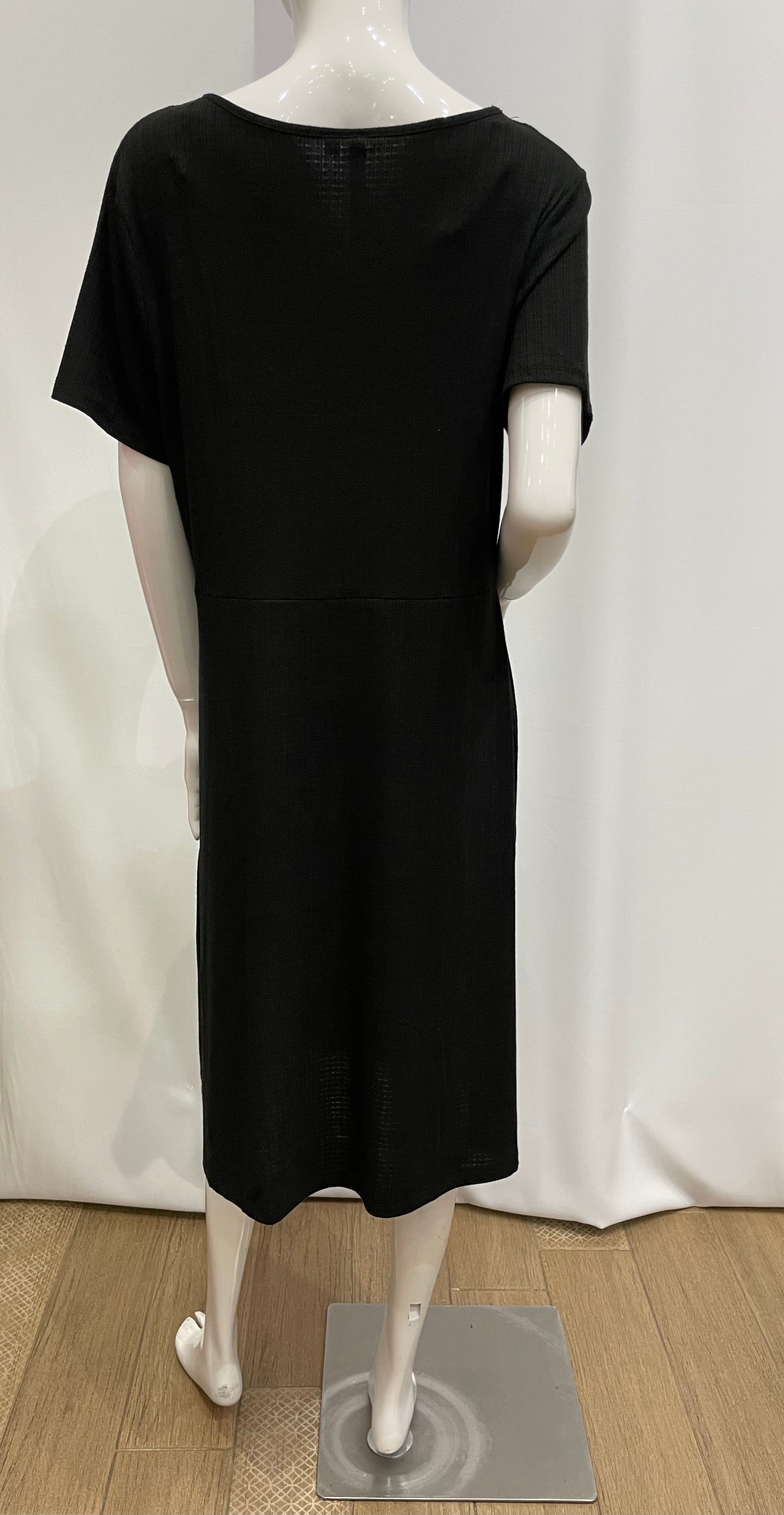 Vestido con Botones Frontales