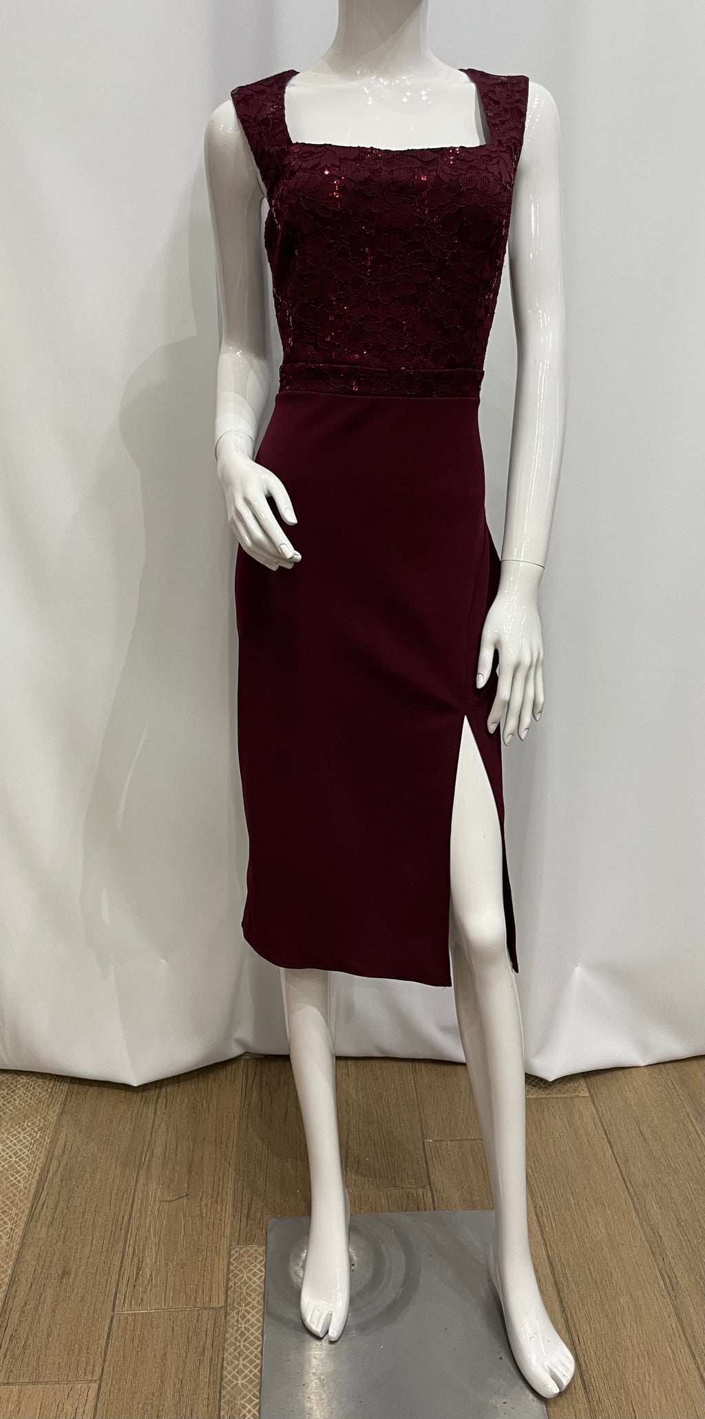 Vestido de noche desmangado