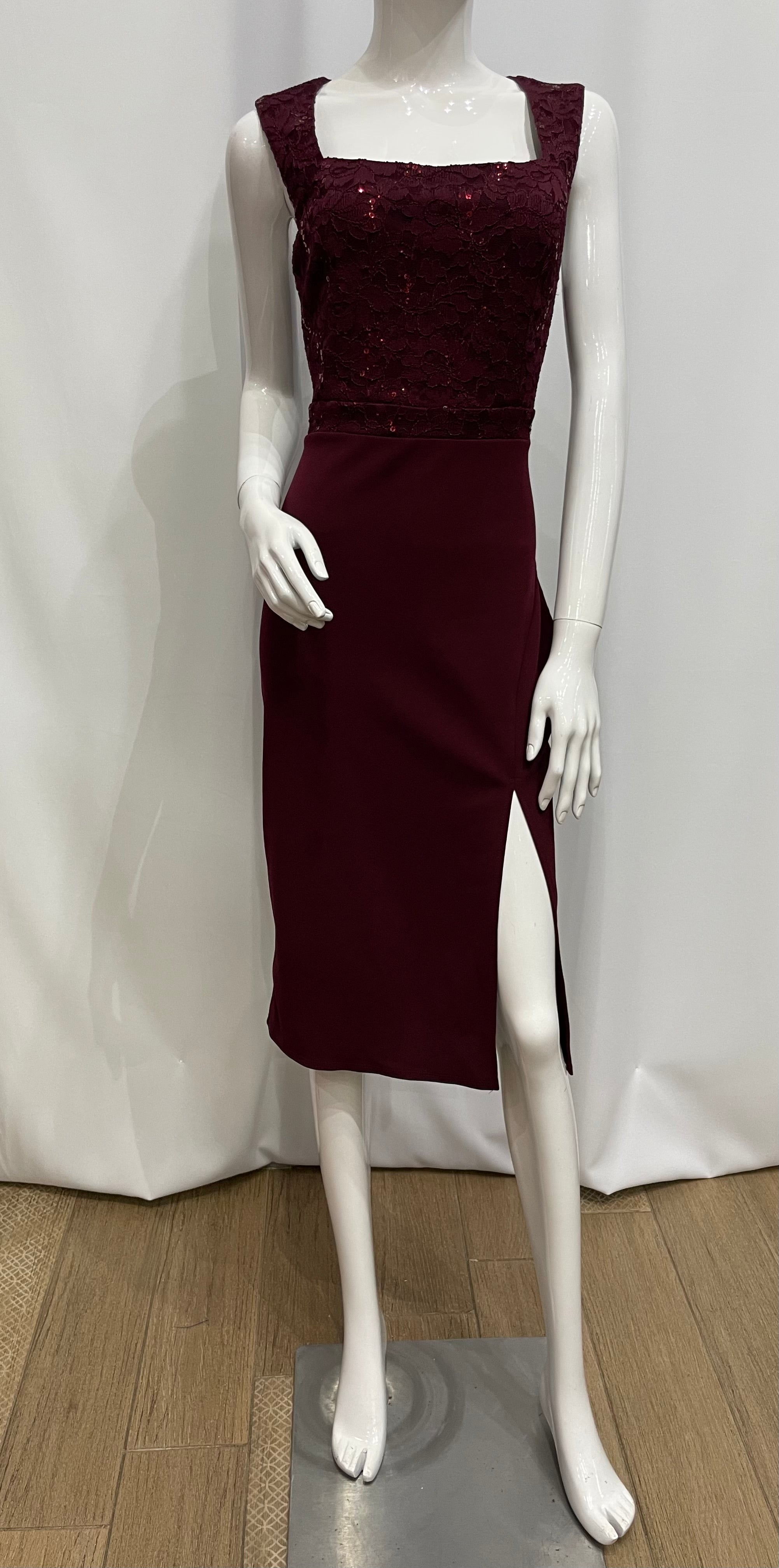 Vestido de noche desmangado