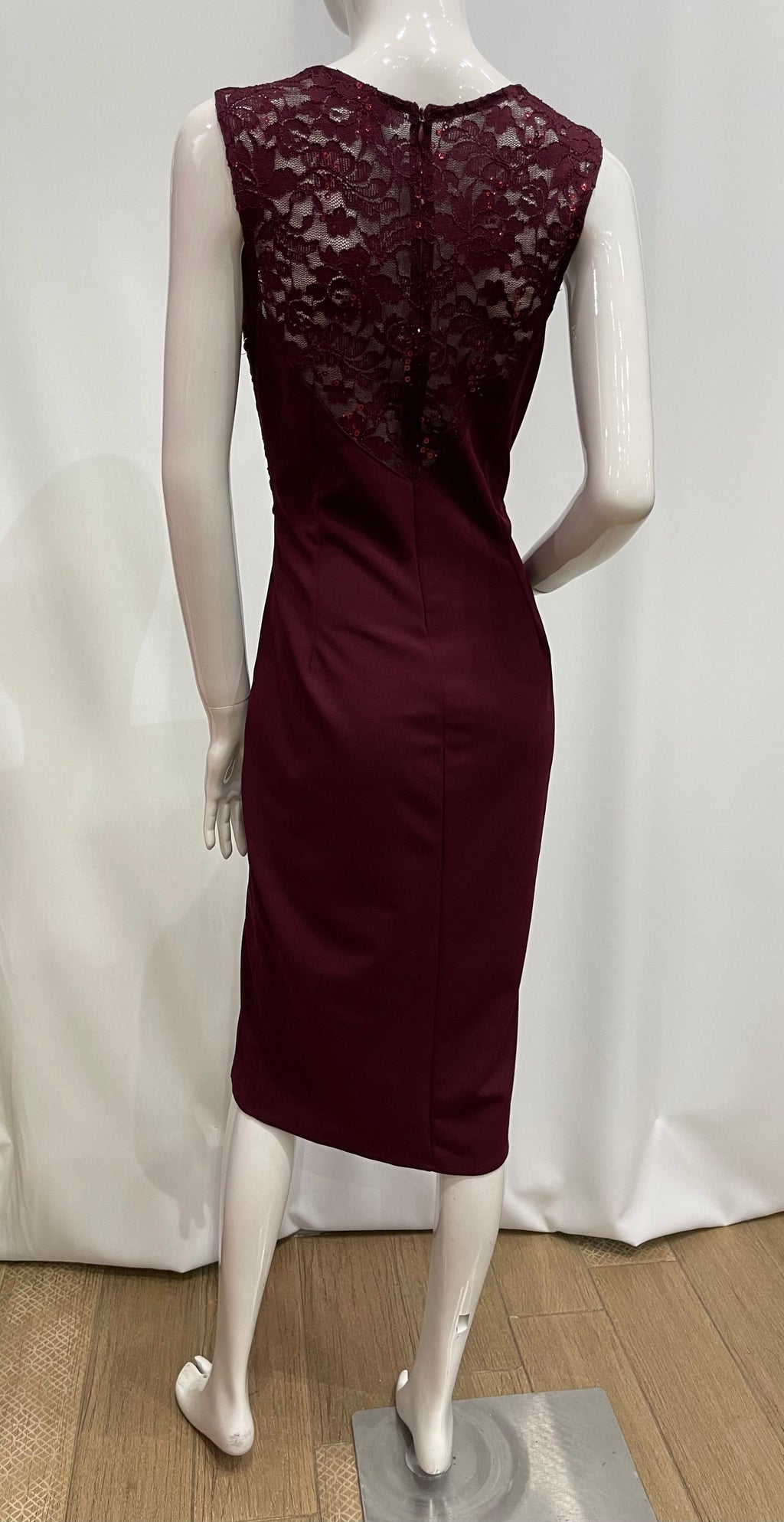 Vestido de noche desmangado