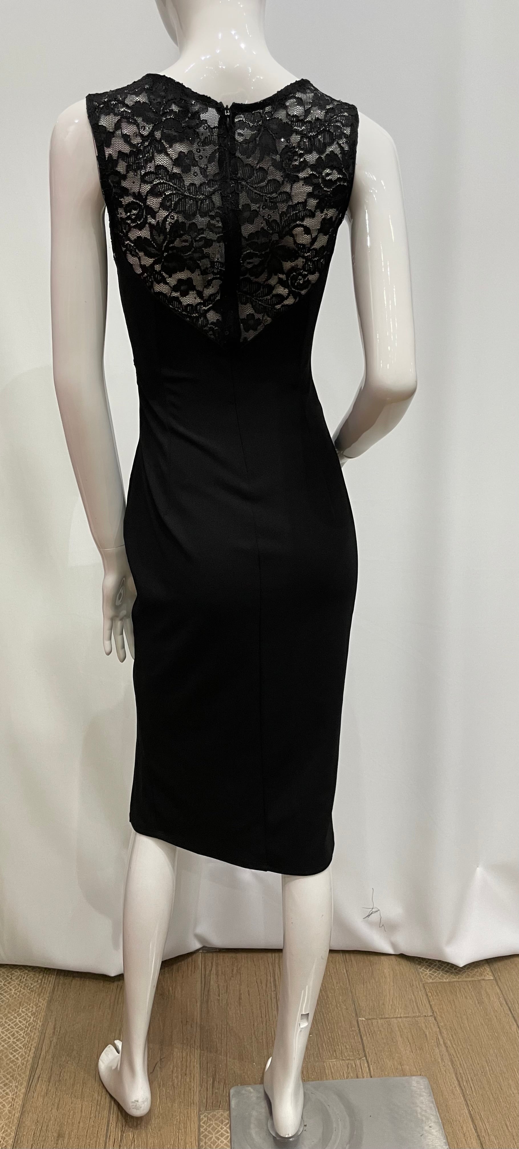 Vestido de noche desmangado