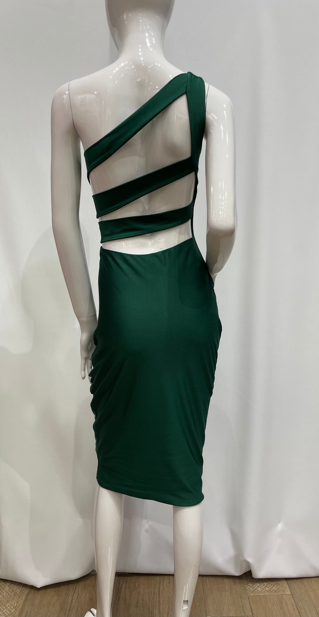 Vestido largo tallado