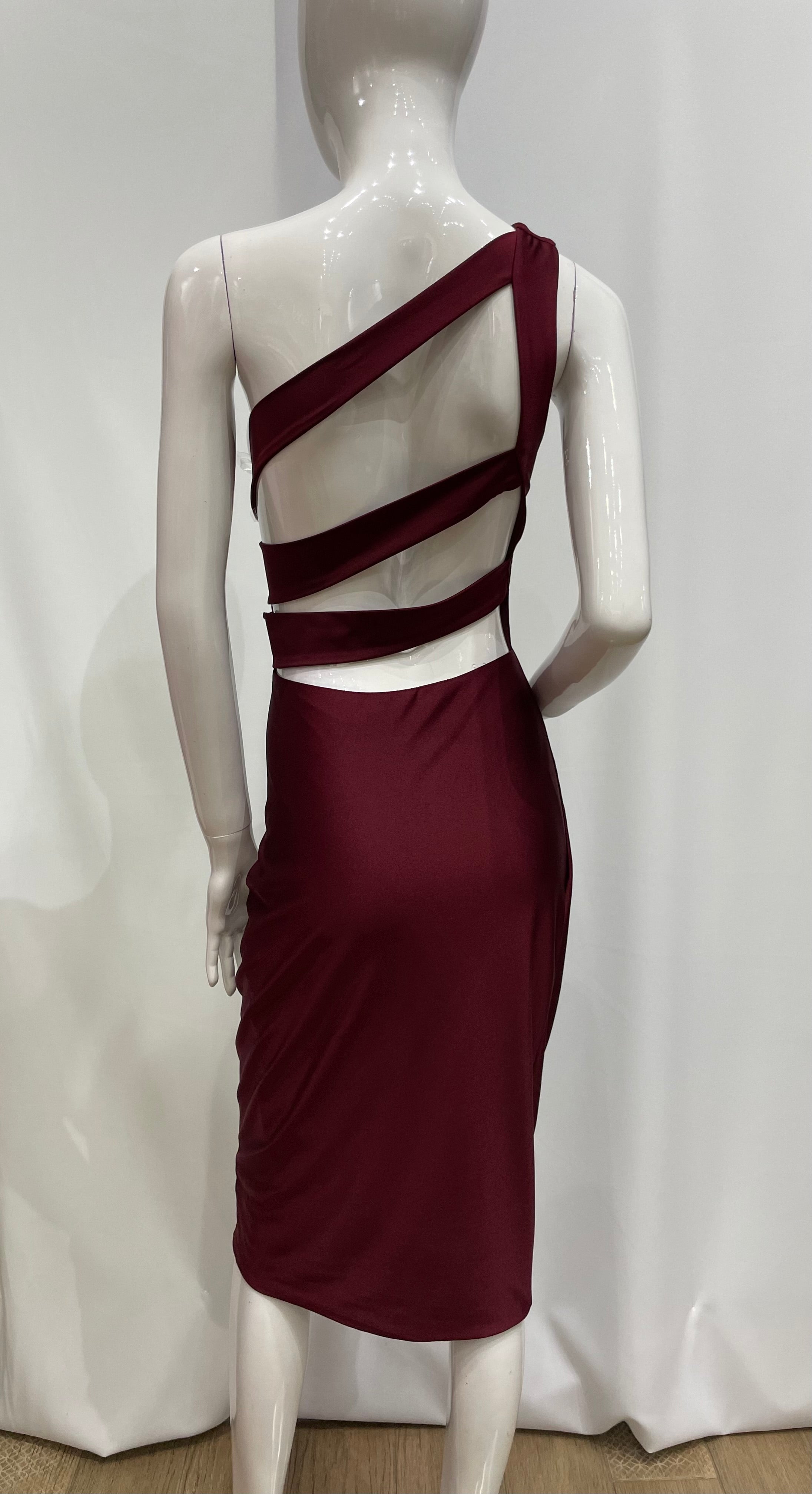 Vestido largo tallado