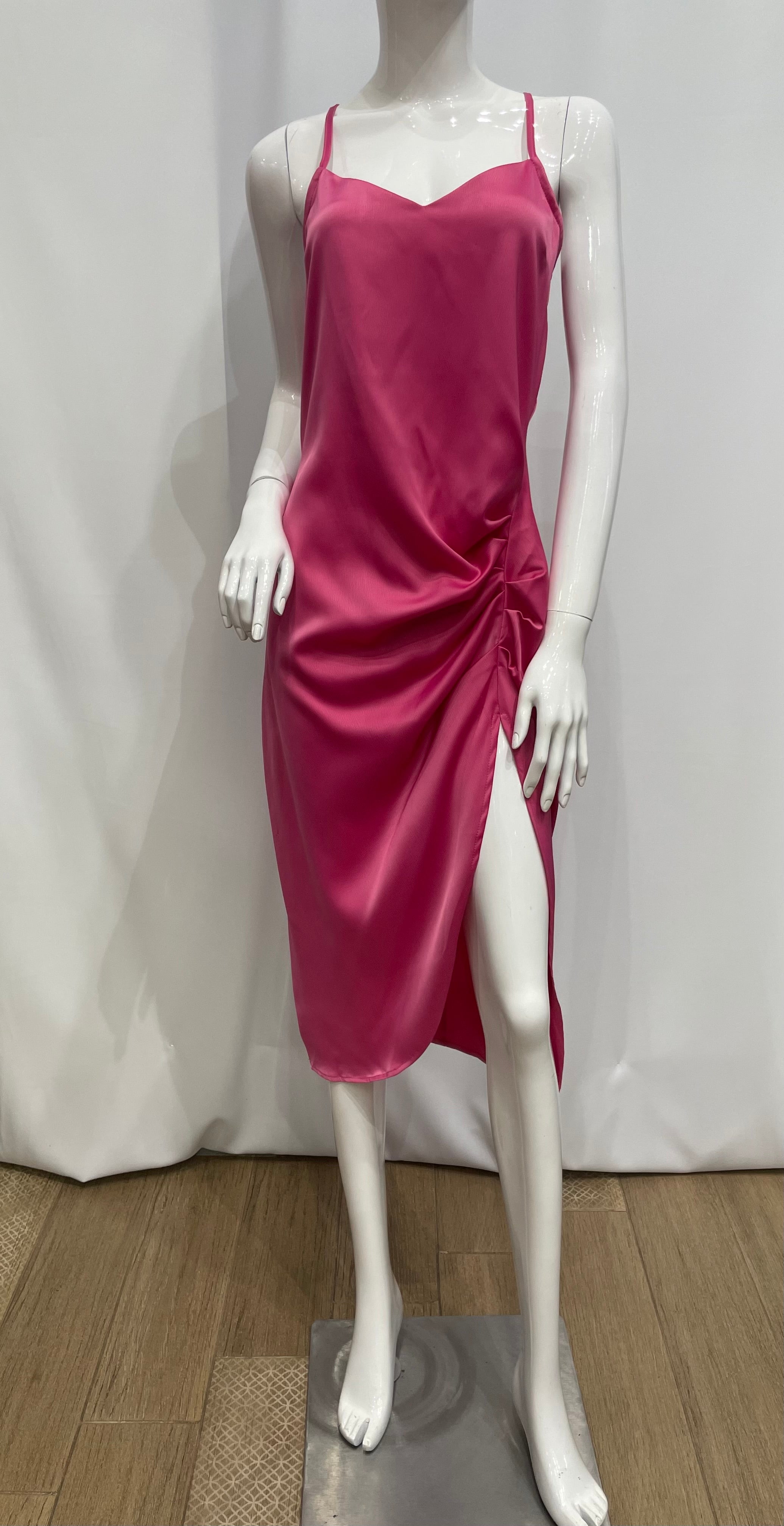 Vestido de tirantes cruzados