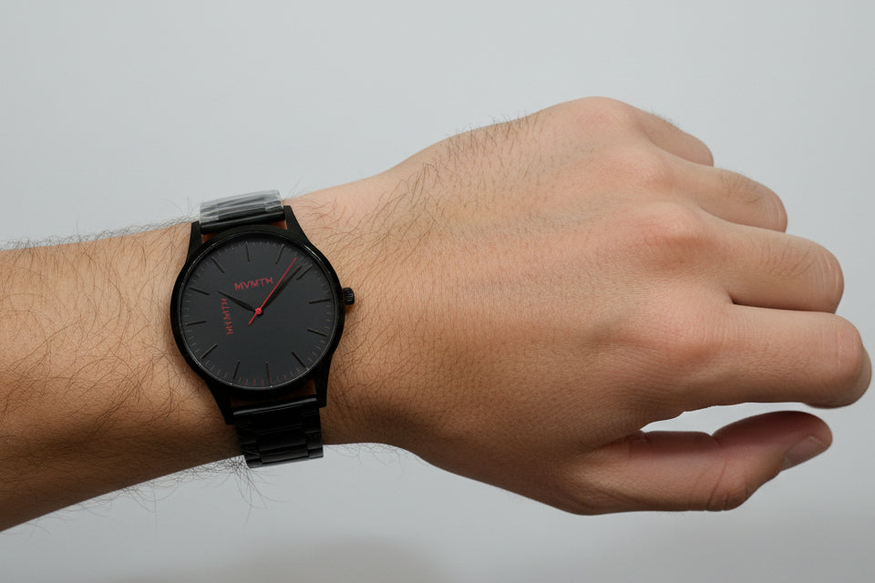 RELOJ NEGRO MVMT
