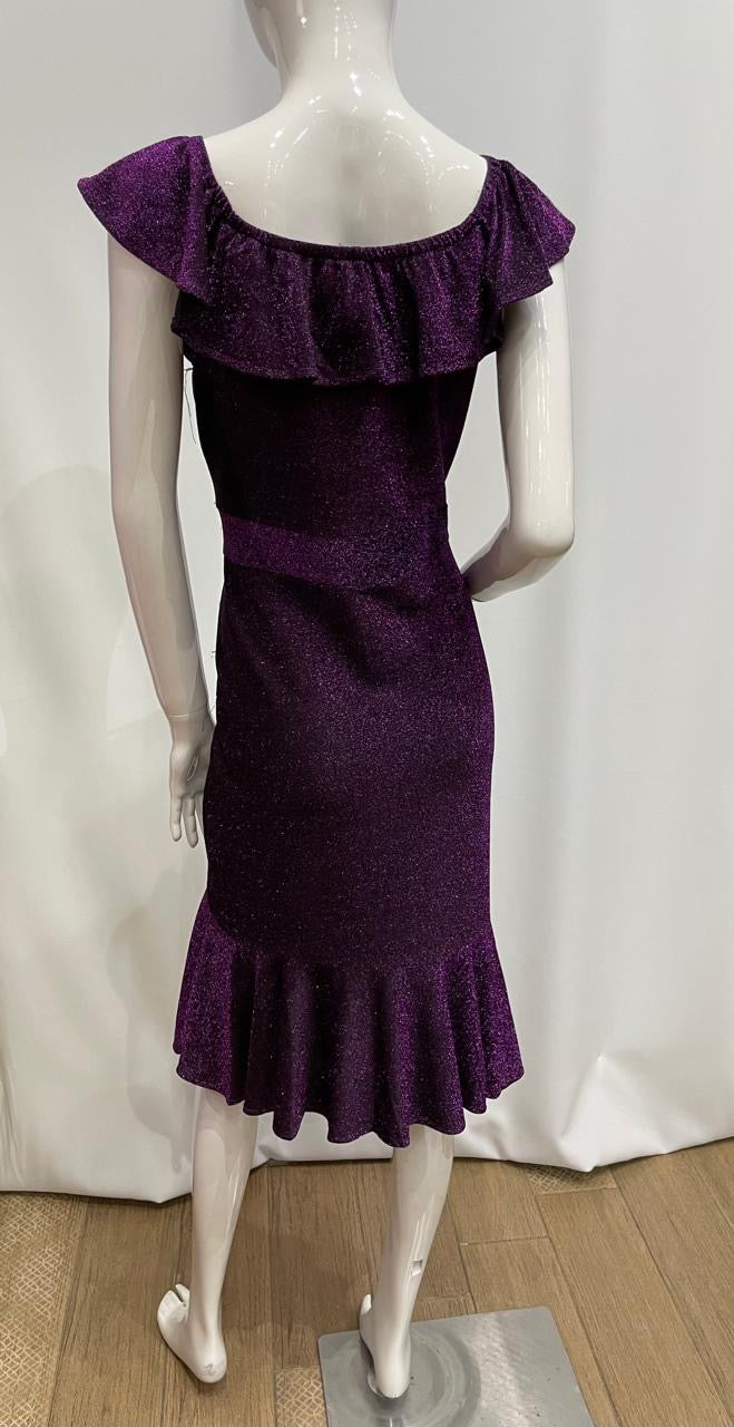 Vestido corto pegado