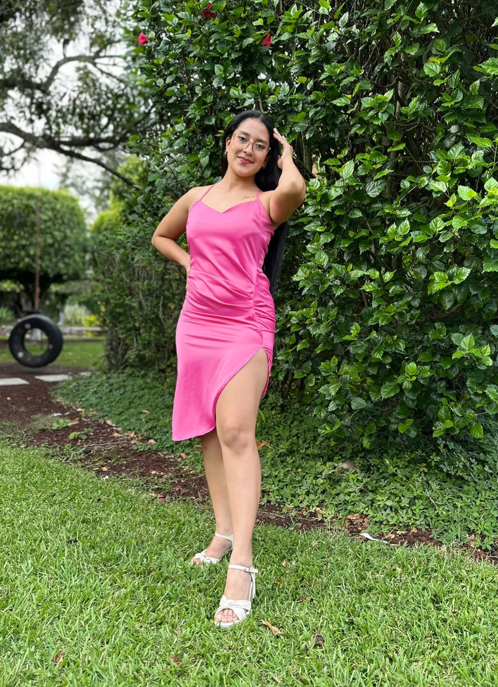 Vestido de tirantes cruzados