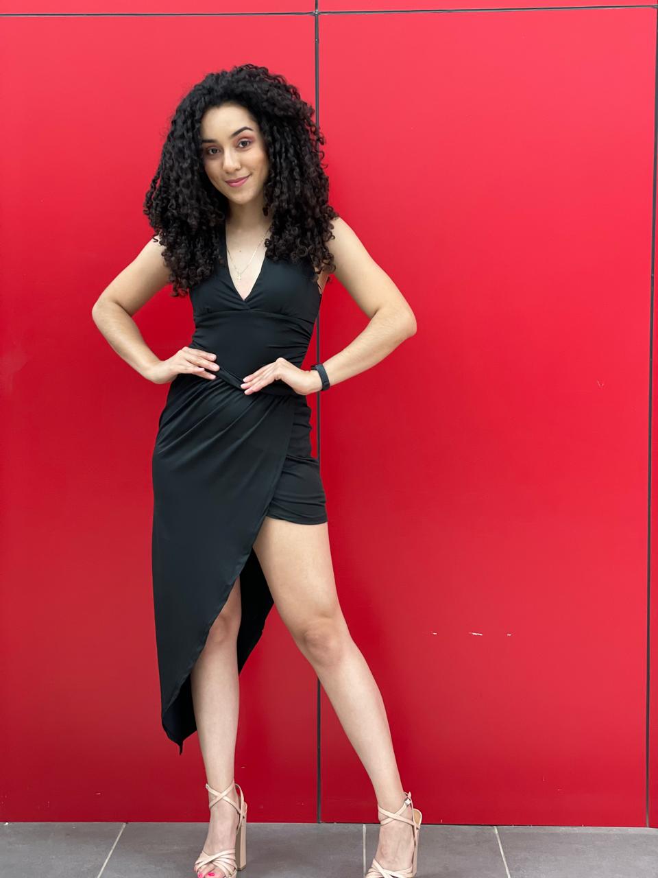 Vestido una pierna larga