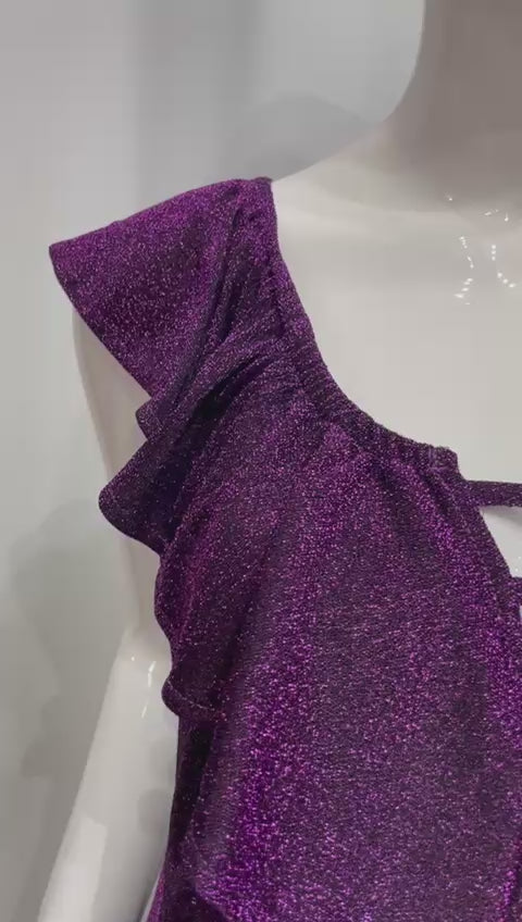 Vestido corto pegado